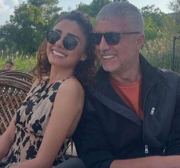 Özcan Deniz ile kardeşi arasında sular durulmuyor! Karısı siteye sokmadı 5